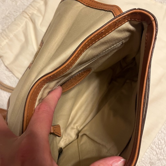 Fossil cross body bag. - Picture 4 of 6